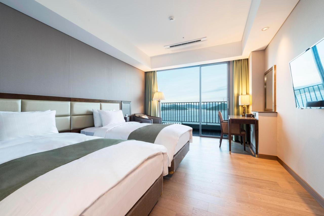 Stanford Hotel&Resort Tongyeong Chambre photo