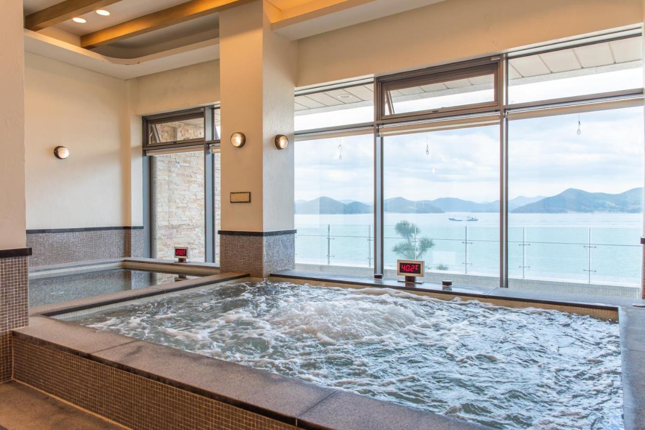 Stanford Hotel&Resort Tongyeong Extérieur photo